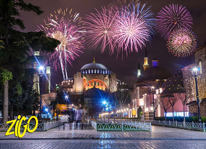 istanbul sur fond de feux d'artifices