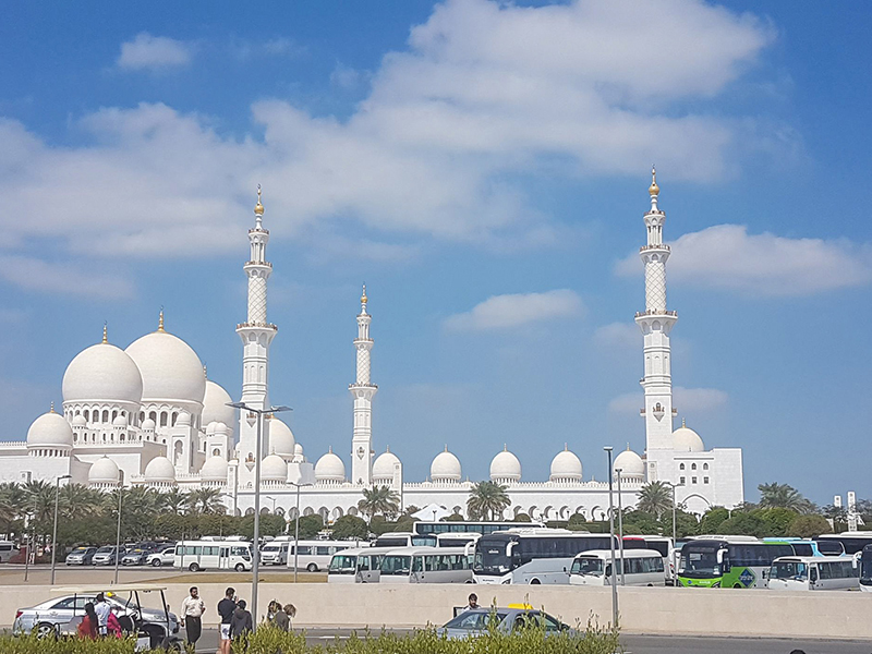 vue sur la grande mosquée d'Abu Dhabi